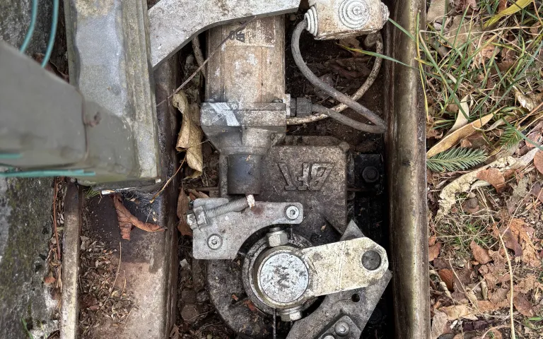 dvokrilna dvoriščna vrata