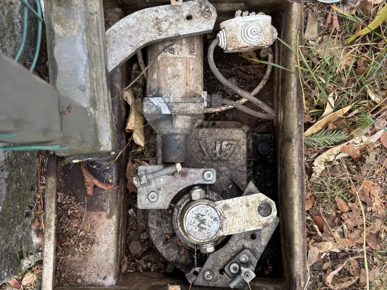 dvokrilna dvoriščna vrata