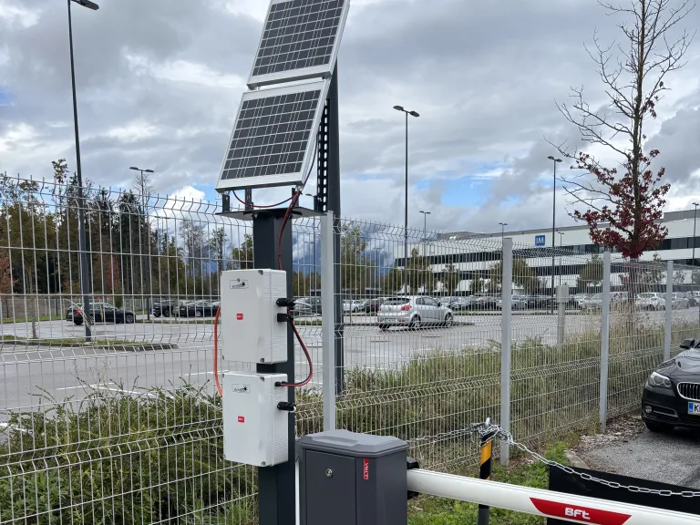 Parkirna zapornica solar